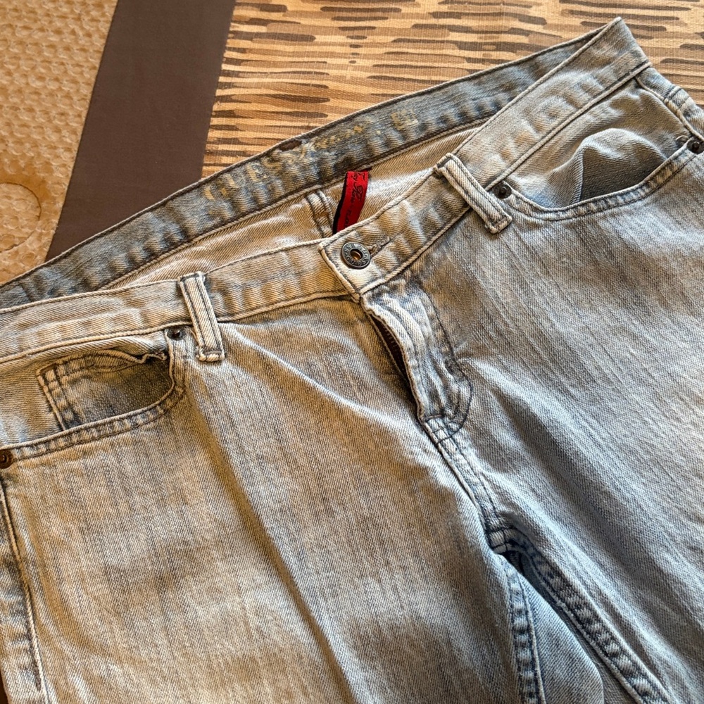 GUESS♦️FOXY FLARE JEAN - Picture 6 of 15